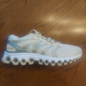 K-Swiss Women's Tubes Sneakers